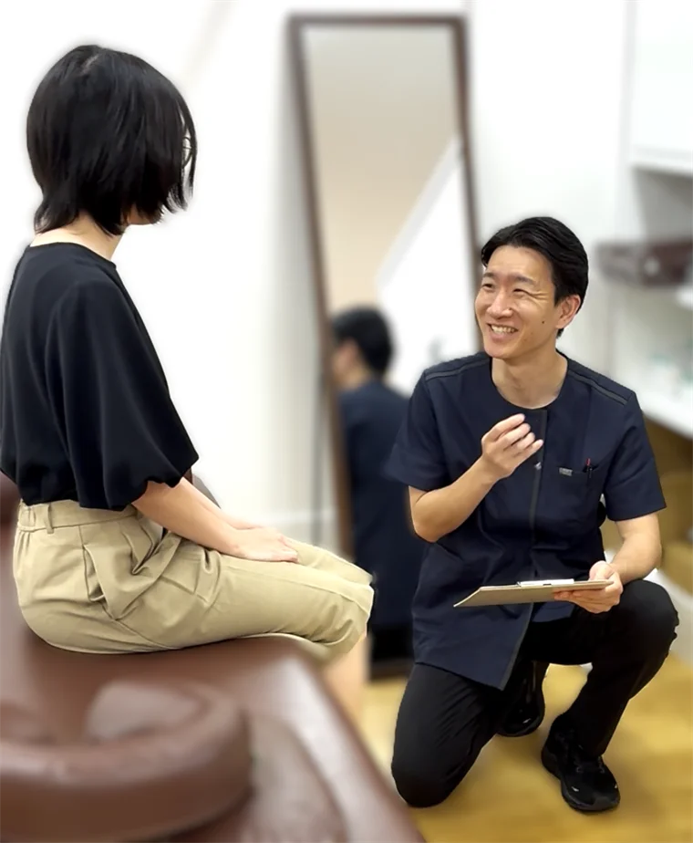 院長 佐藤賢人によるカウンセリングの様子